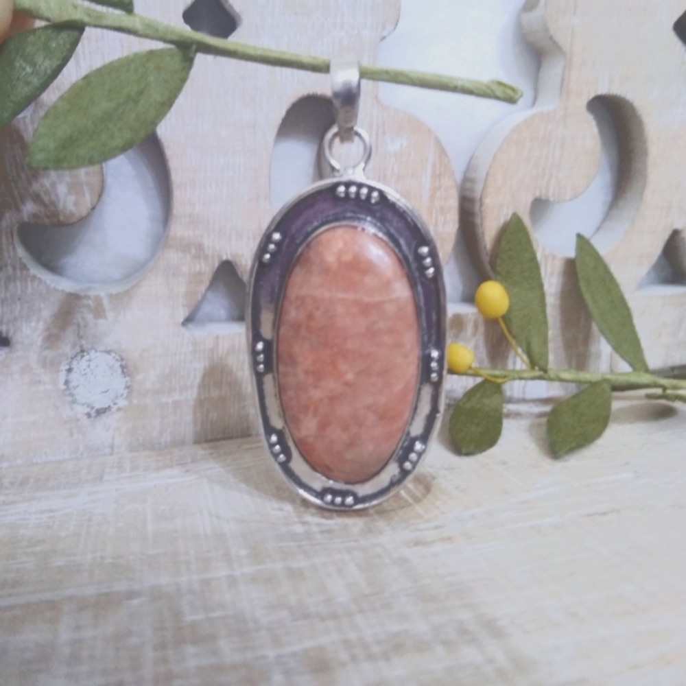 RHODOCHROSITE OVAL SILVER STONE PENDANT NWOT - Picture 2 of 7